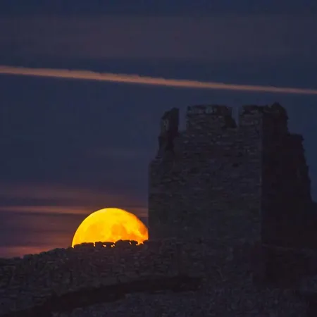 At An Moinear * Inisheer