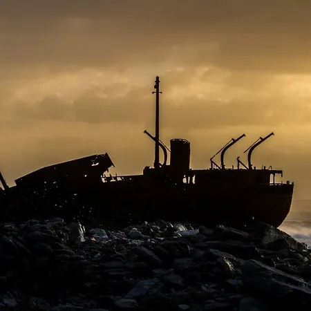 At An Moinear Inisheer